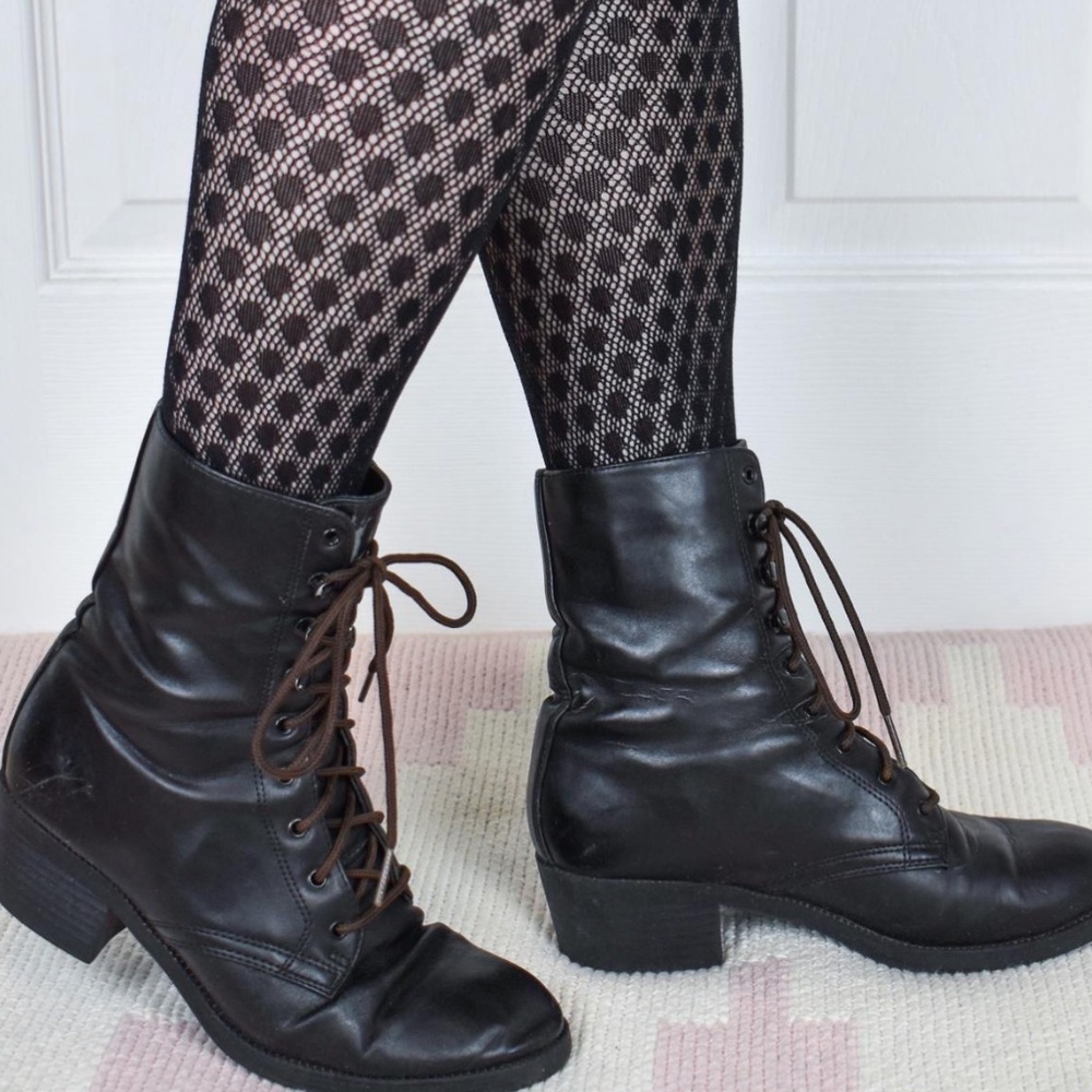 Vintage lace up black vintage combat boots